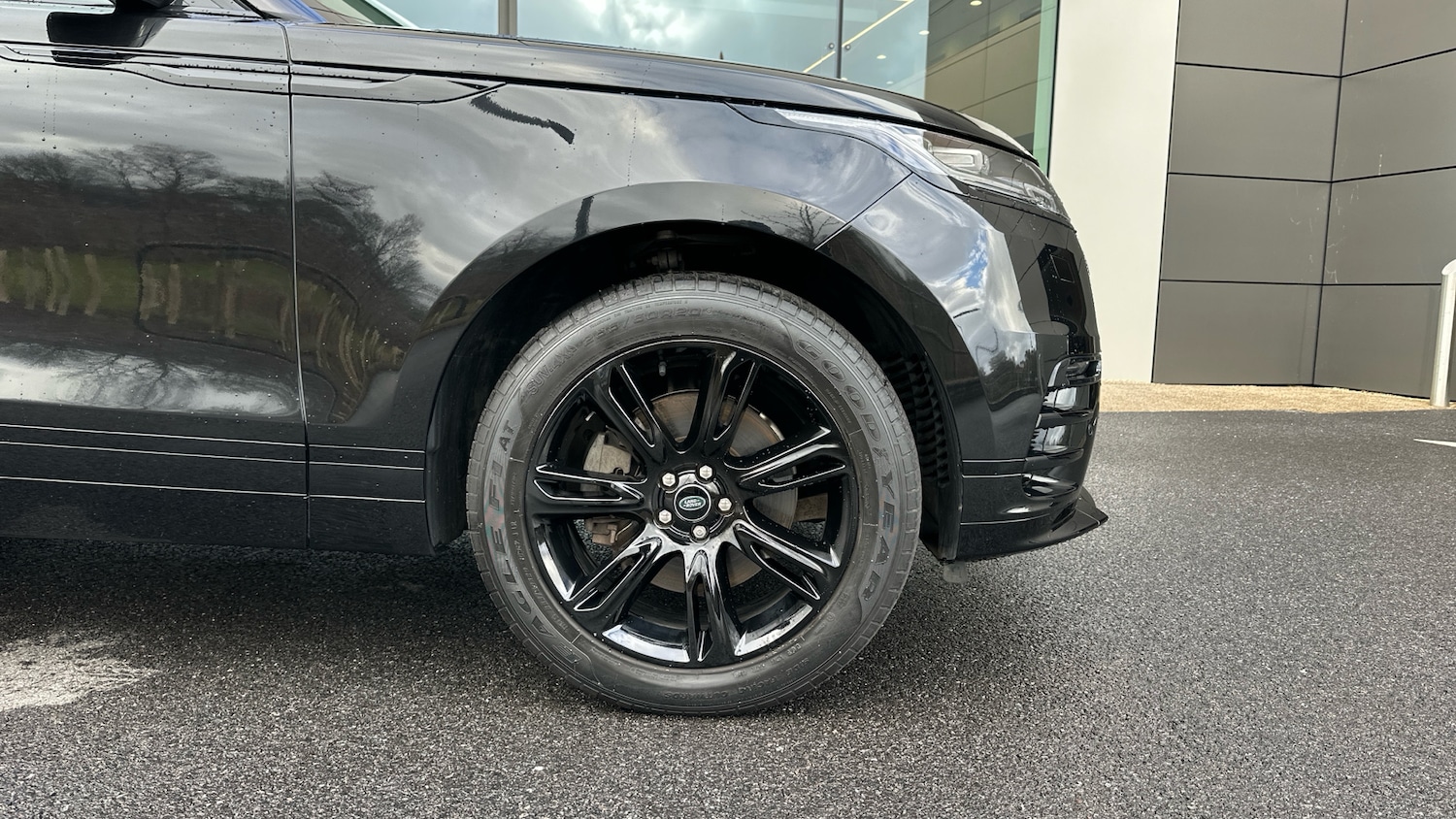 Used Land Rover Range Rover Velar 2022 for sale - 77651023: Photo 8