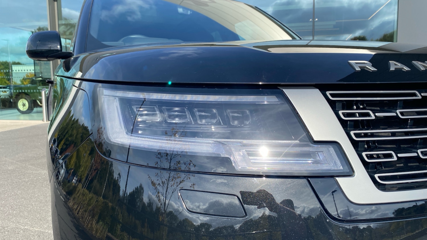 Used Land Rover Range Rover 2025 for sale - 76220679: Photo 17