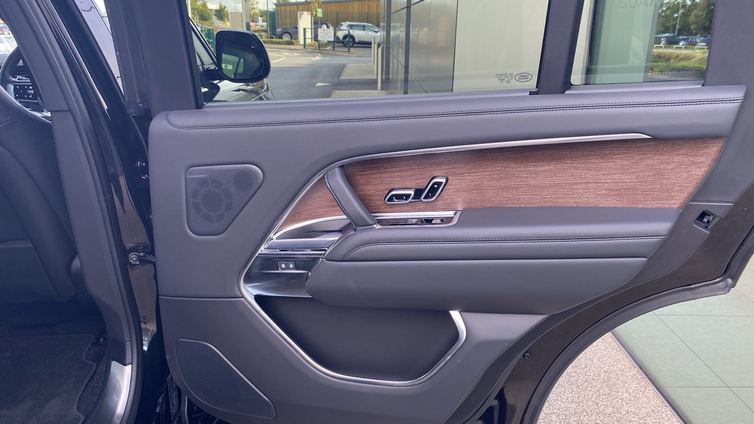 Used Land Rover Range Rover 2025 for sale - 76220679: Photo 22