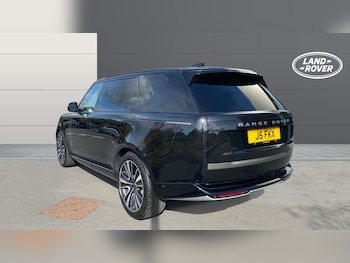 Used Land Rover Range Rover 2025 for sale - 76220679: Photo 2