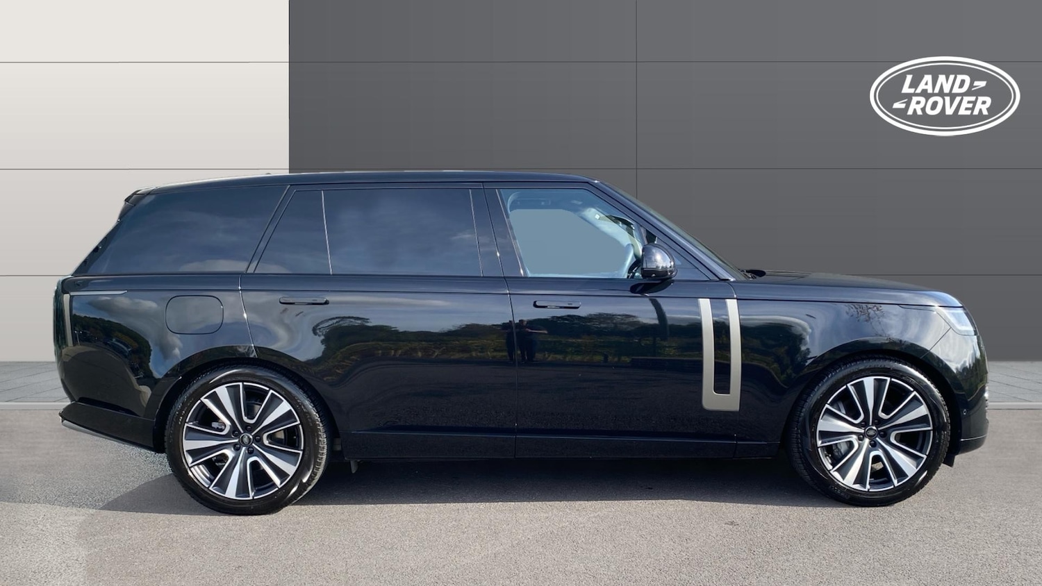Used Land Rover Range Rover 2025 for sale - 76220679: Photo 5