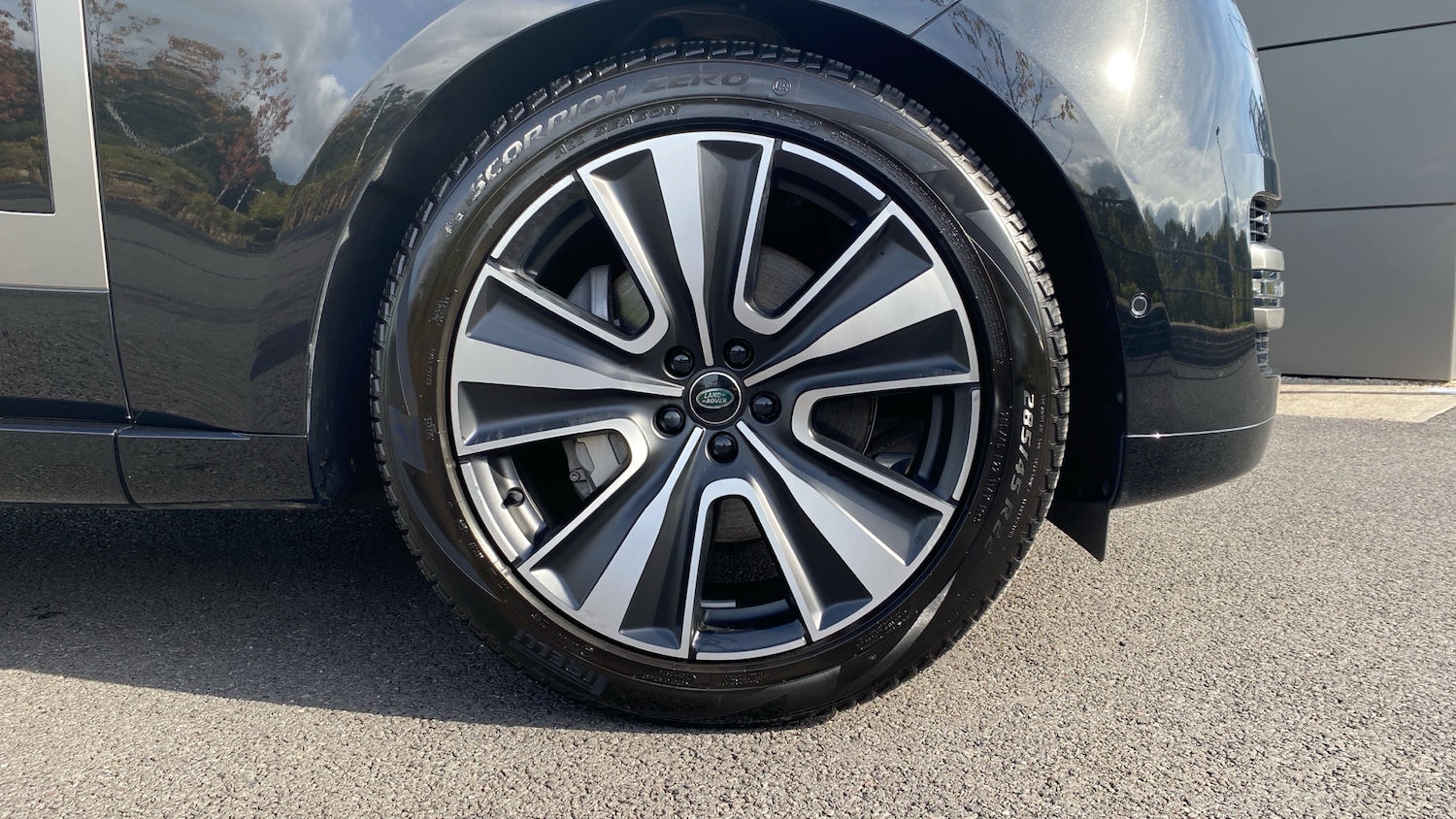 Used Land Rover Range Rover 2025 for sale - 76220679: Photo 8