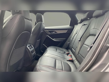 Used Jaguar F-Pace 2021 for sale - 77616612: Photo