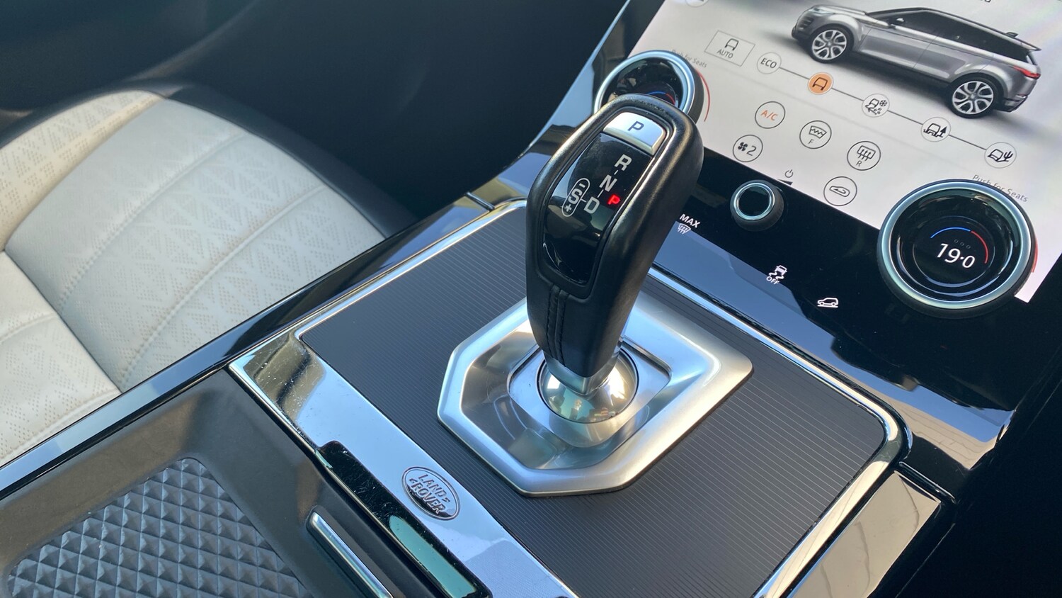 Used Land Rover Range Rover Evoque 2019 for sale - 76830529: Photo 13