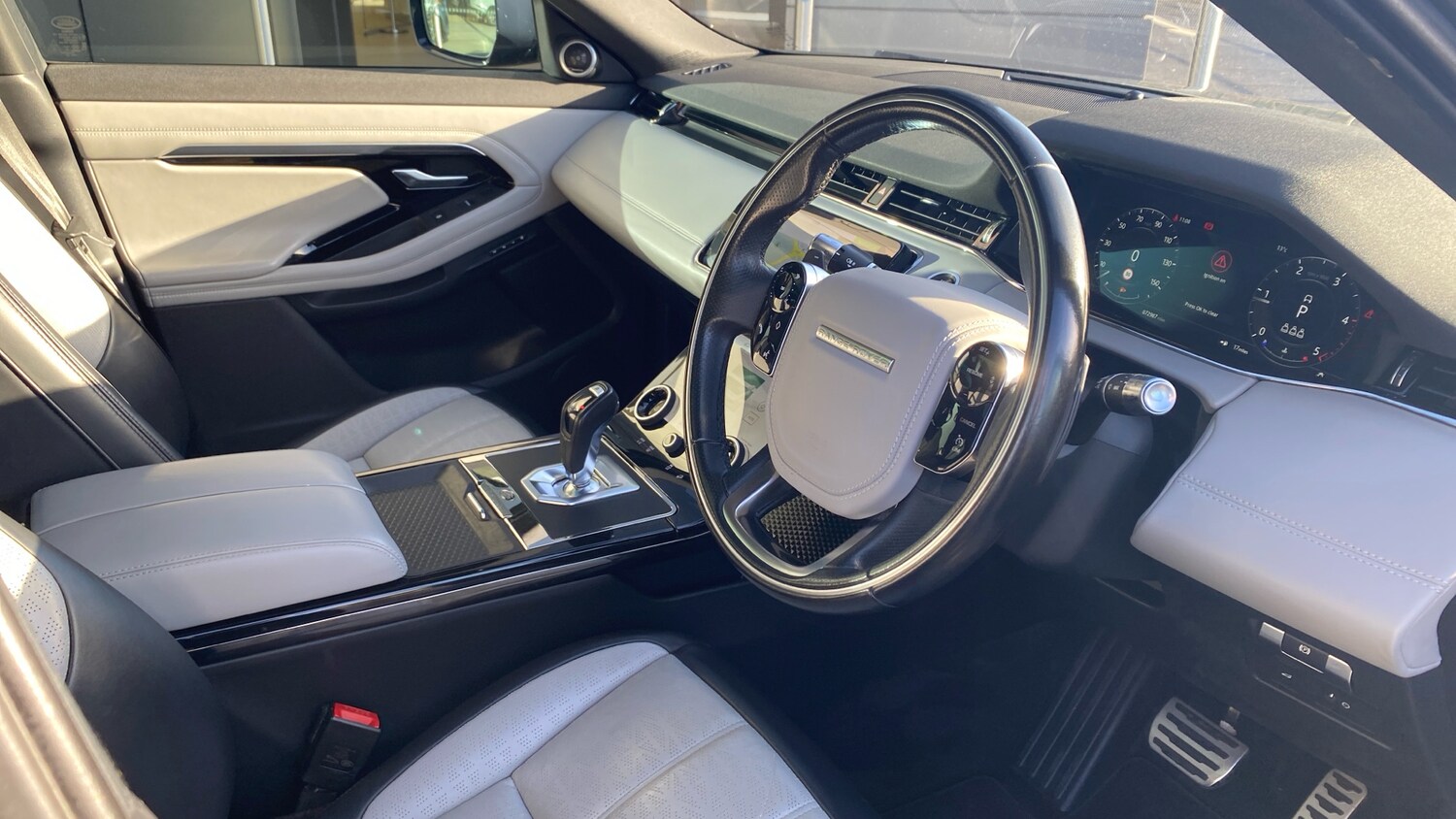 Used Land Rover Range Rover Evoque 2019 for sale - 76830529: Photo 29