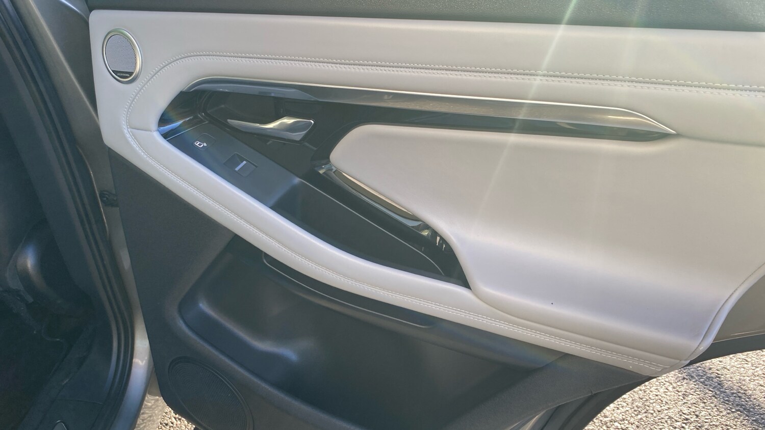 Used Land Rover Range Rover Evoque 2019 for sale - 76830529: Photo 32