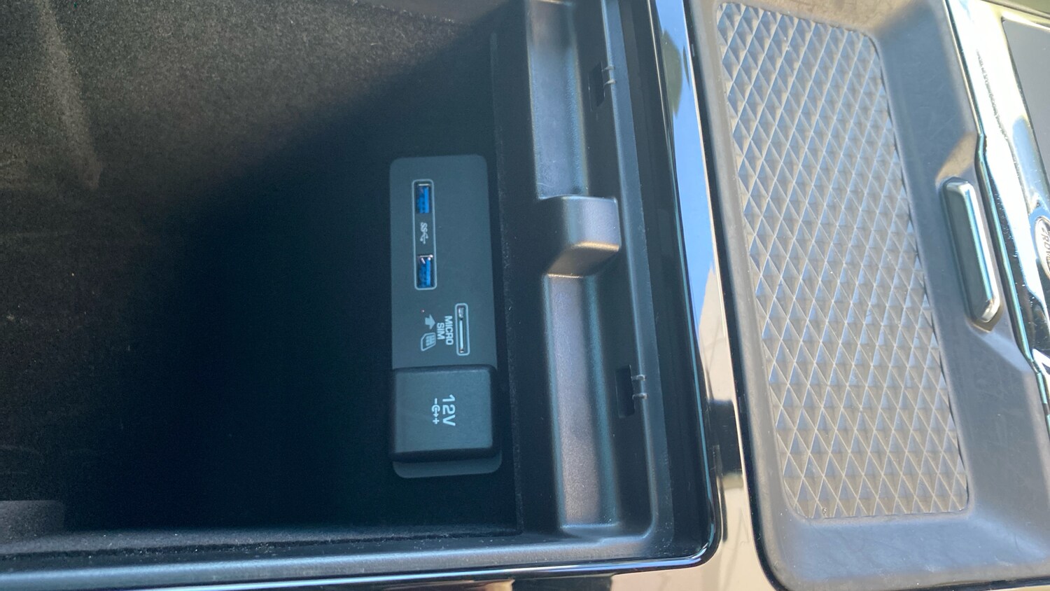 Used Land Rover Range Rover Evoque 2019 for sale - 76830529: Photo 51