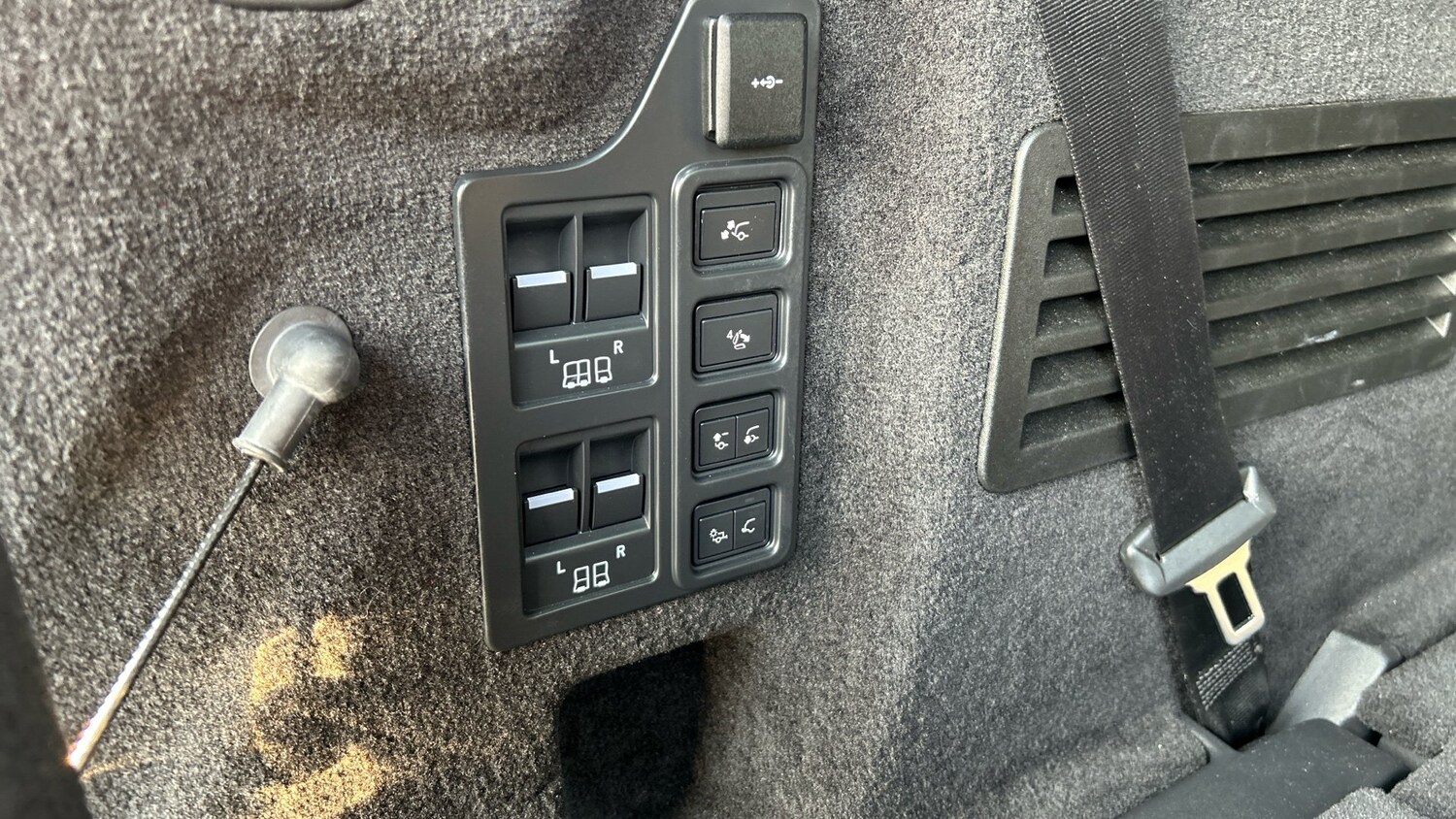 Vehicle 33