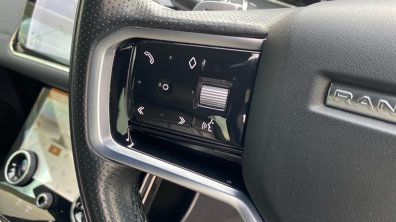 Used Land Rover Range Rover Evoque 2021 for sale - 77046538: Photo 41