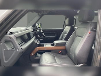 Used Land Rover Defender 2021 for sale - 75358399: Photo