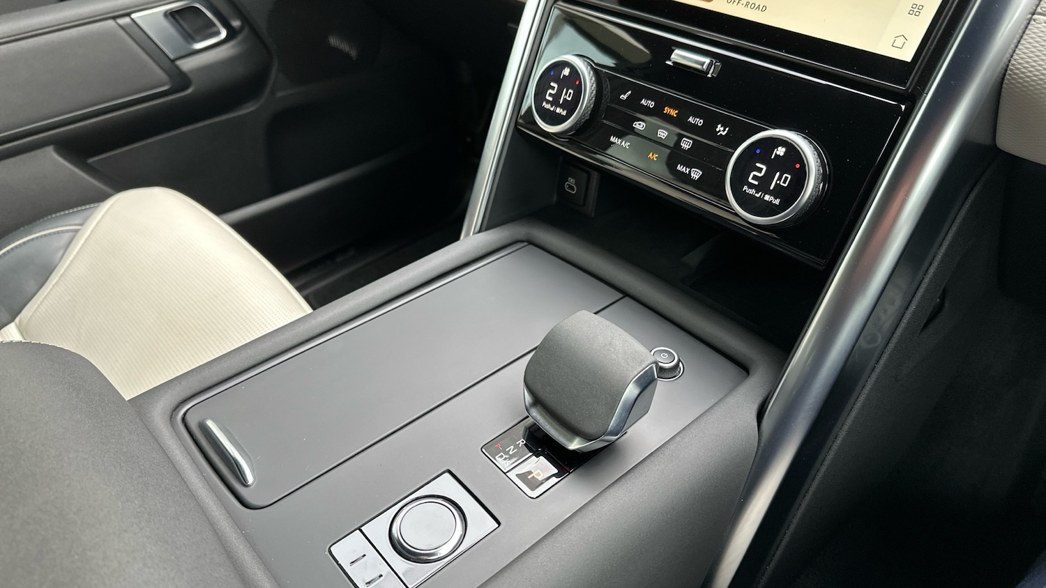 Used Land Rover Discovery 2022 for sale - 76467887: Photo 13