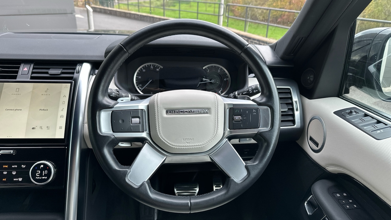 Used Land Rover Discovery 2022 for sale - 76467887: Photo 15