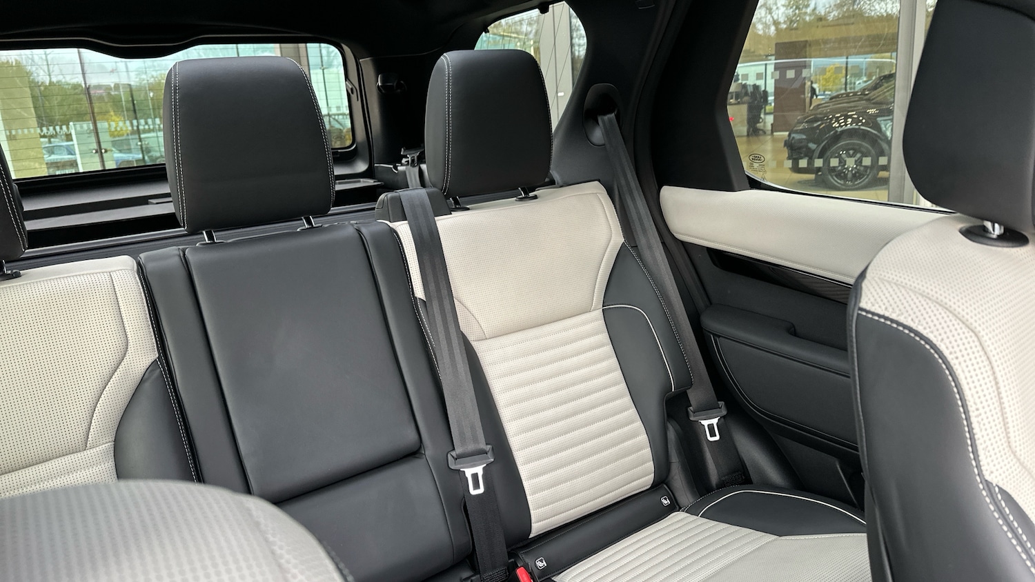 Used Land Rover Discovery 2022 for sale - 76467887: Photo 23