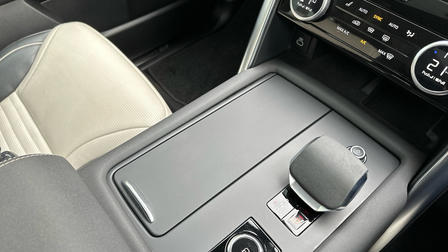 Used Land Rover Discovery 2022 for sale - 76467887: Photo 24