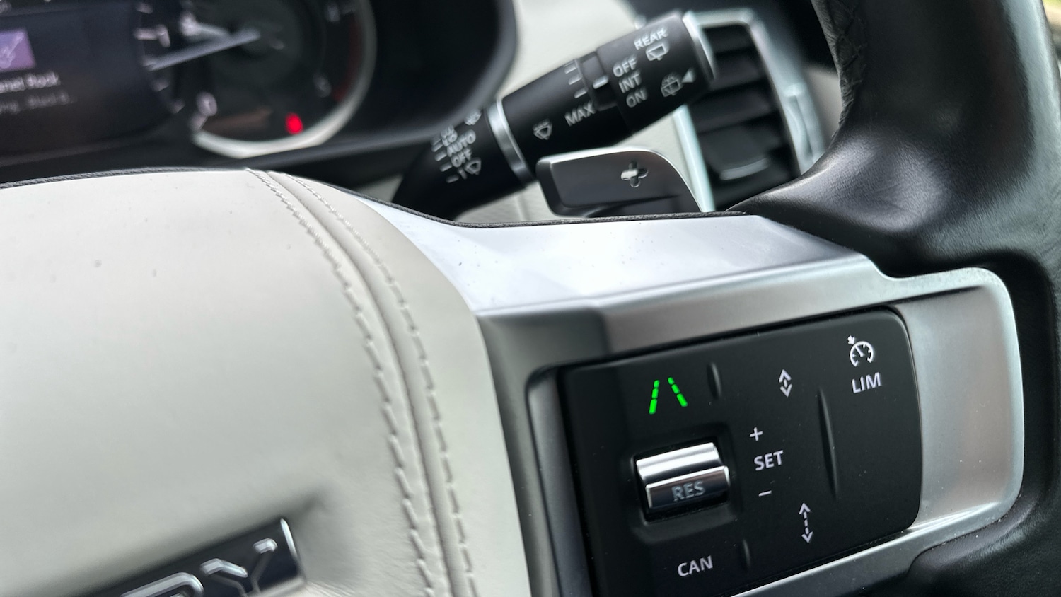 Used Land Rover Discovery 2022 for sale - 76467887: Photo 35