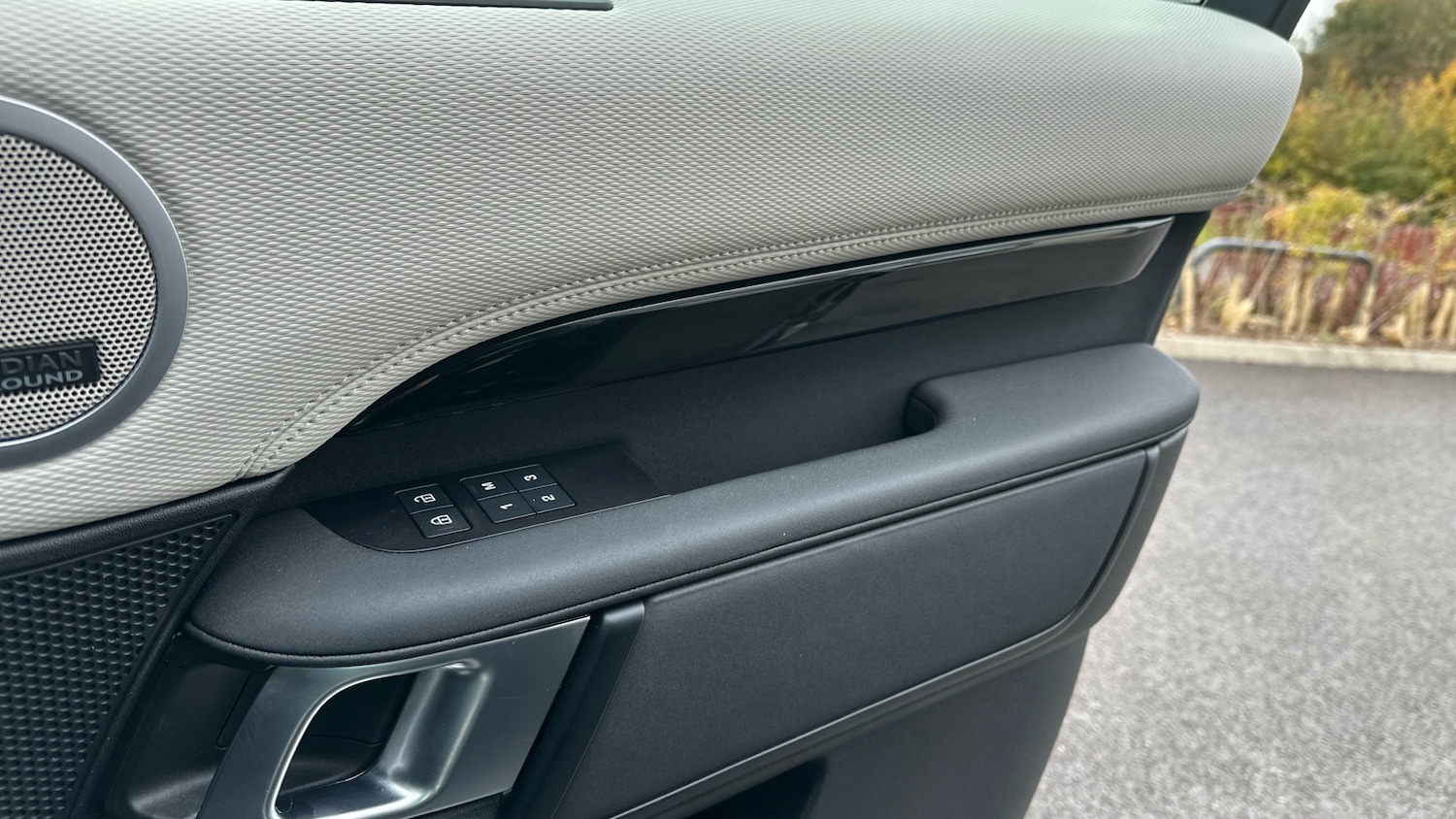 Used Land Rover Discovery 2022 for sale - 76467887: Photo 37