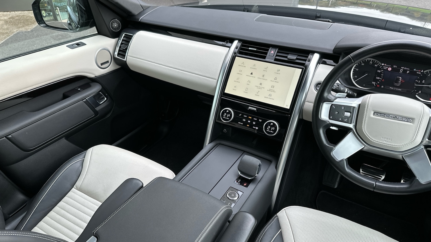 Used Land Rover Discovery 2022 for sale - 76467887: Photo 44