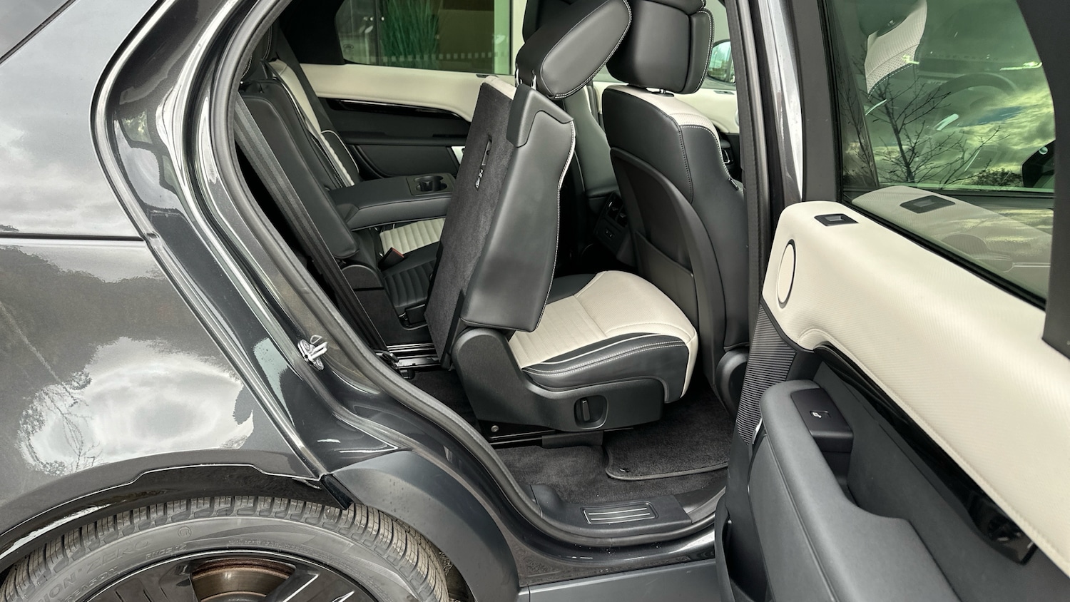 Used Land Rover Discovery 2022 for sale - 76467887: Photo 45