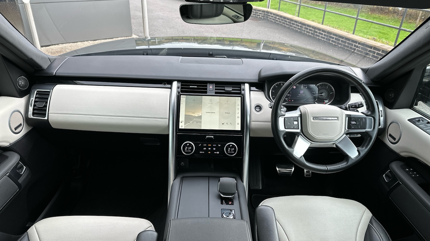 Used Land Rover Discovery 2022 for sale - 76467887: Photo 9