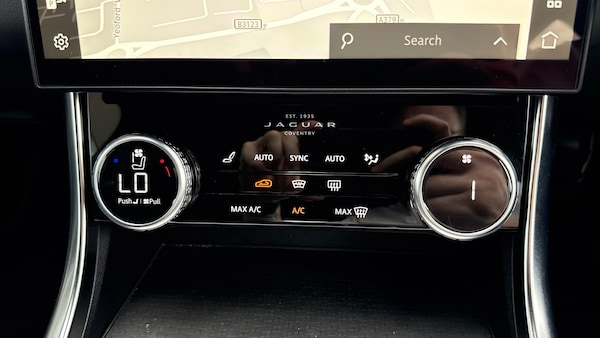 Used Jaguar XF 2023 for sale - 75527023: Photo 38