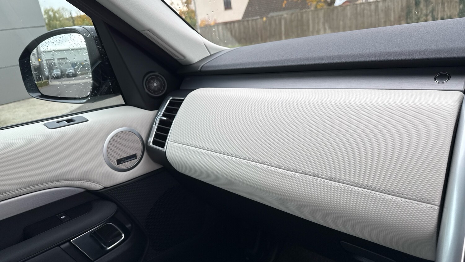 Used Land Rover Discovery 2025 for sale - 77643616: Photo 26