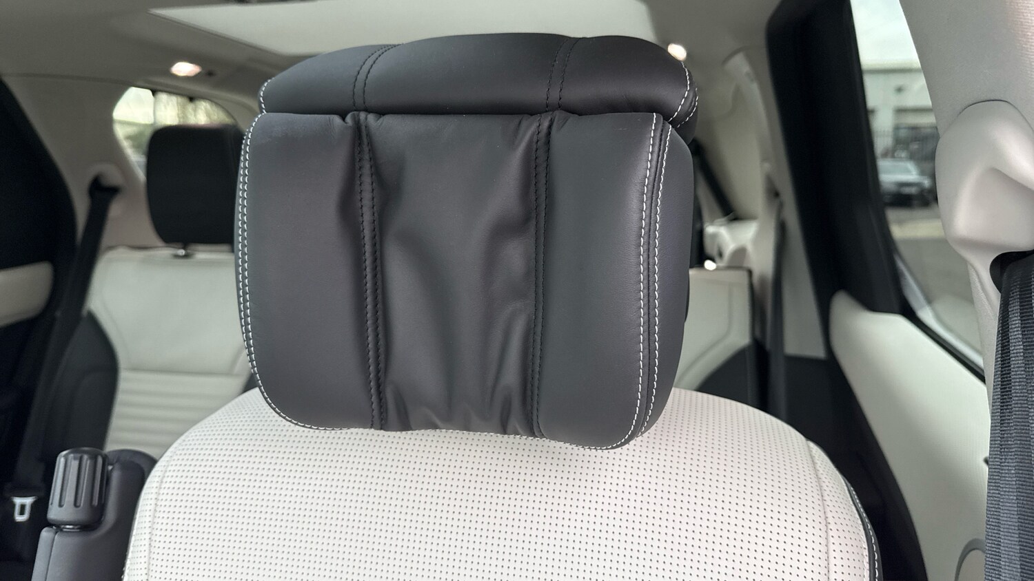 Used Land Rover Discovery 2025 for sale - 77643616: Photo 46