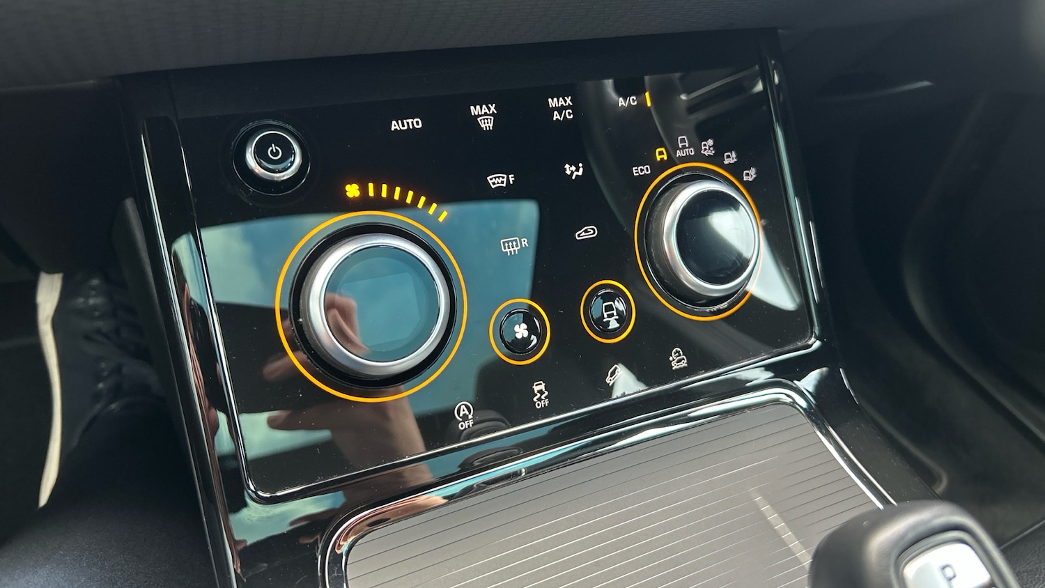 Used Land Rover Range Rover Evoque 2022 for sale - 77329071: Photo 38