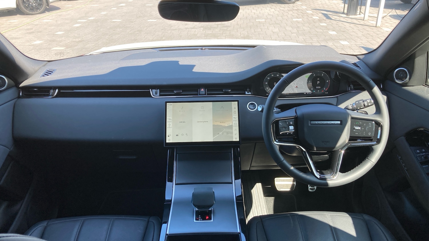 Used Land Rover Range Rover Evoque 2025 for sale - 76791713: Photo 9