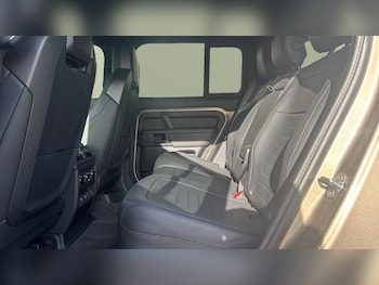 Used Land Rover Defender 2026 for sale - 79369113: Photo