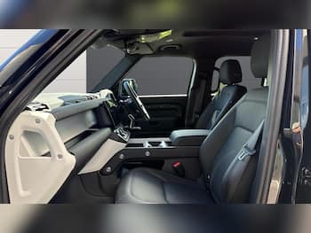 Used Land Rover Defender 2026 for sale - 79758845: Photo