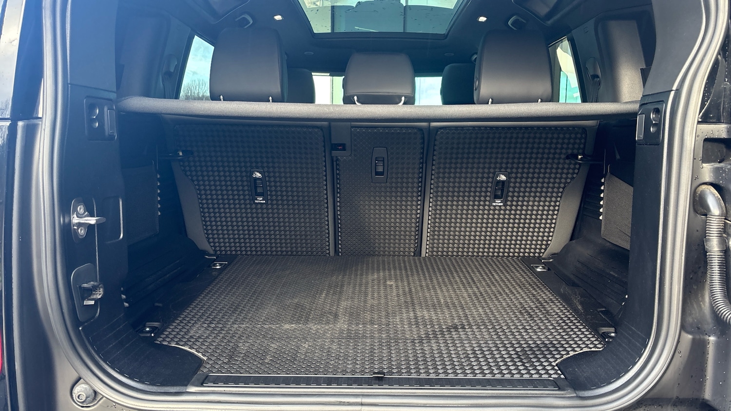 Used Land Rover Defender 2025 for sale - 77380593: Photo 10