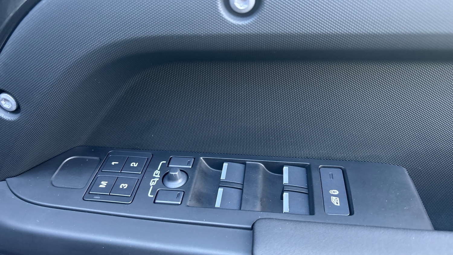 Used Land Rover Defender 2025 for sale - 77380593: Photo 21