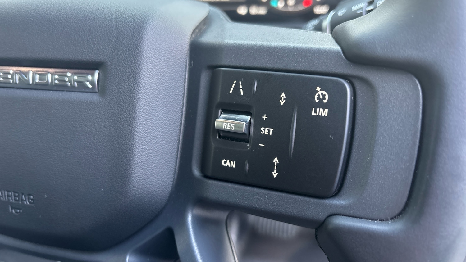 Used Land Rover Defender 2025 for sale - 77380593: Photo 28