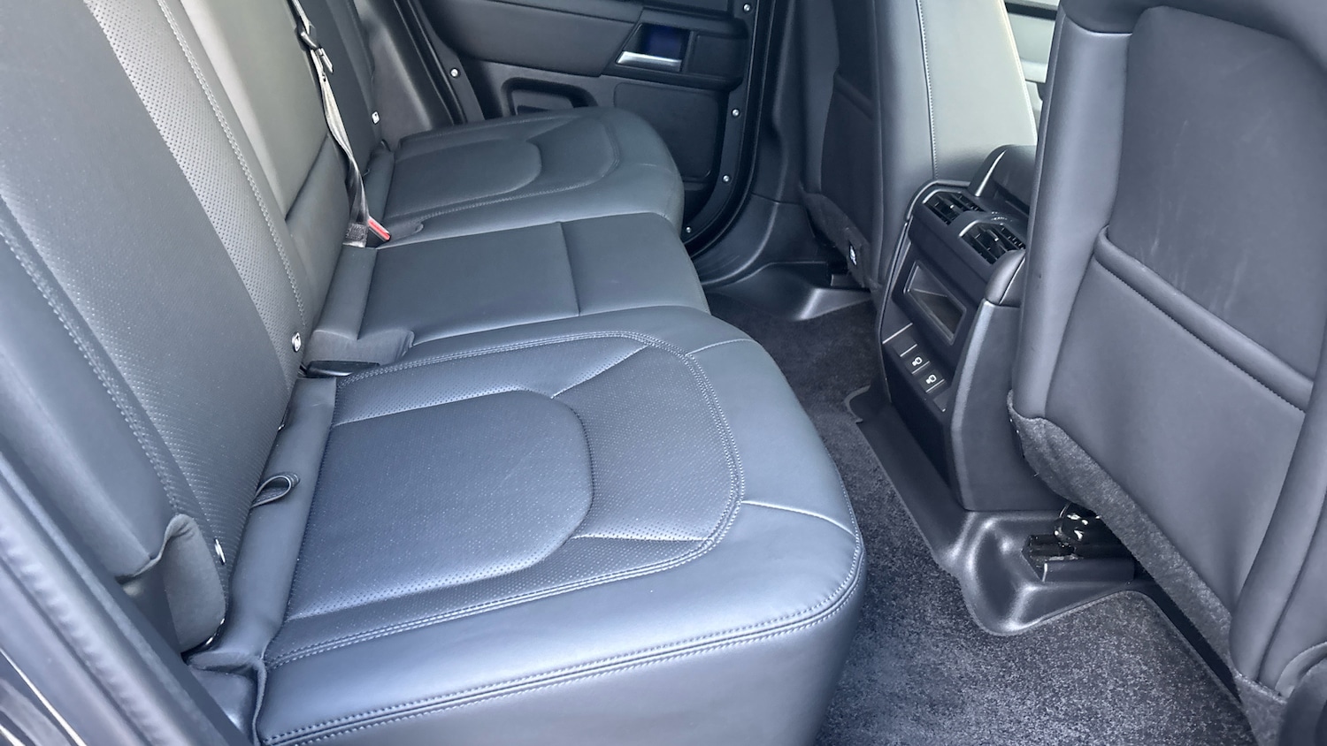 Used Land Rover Defender 2025 for sale - 77380593: Photo 32