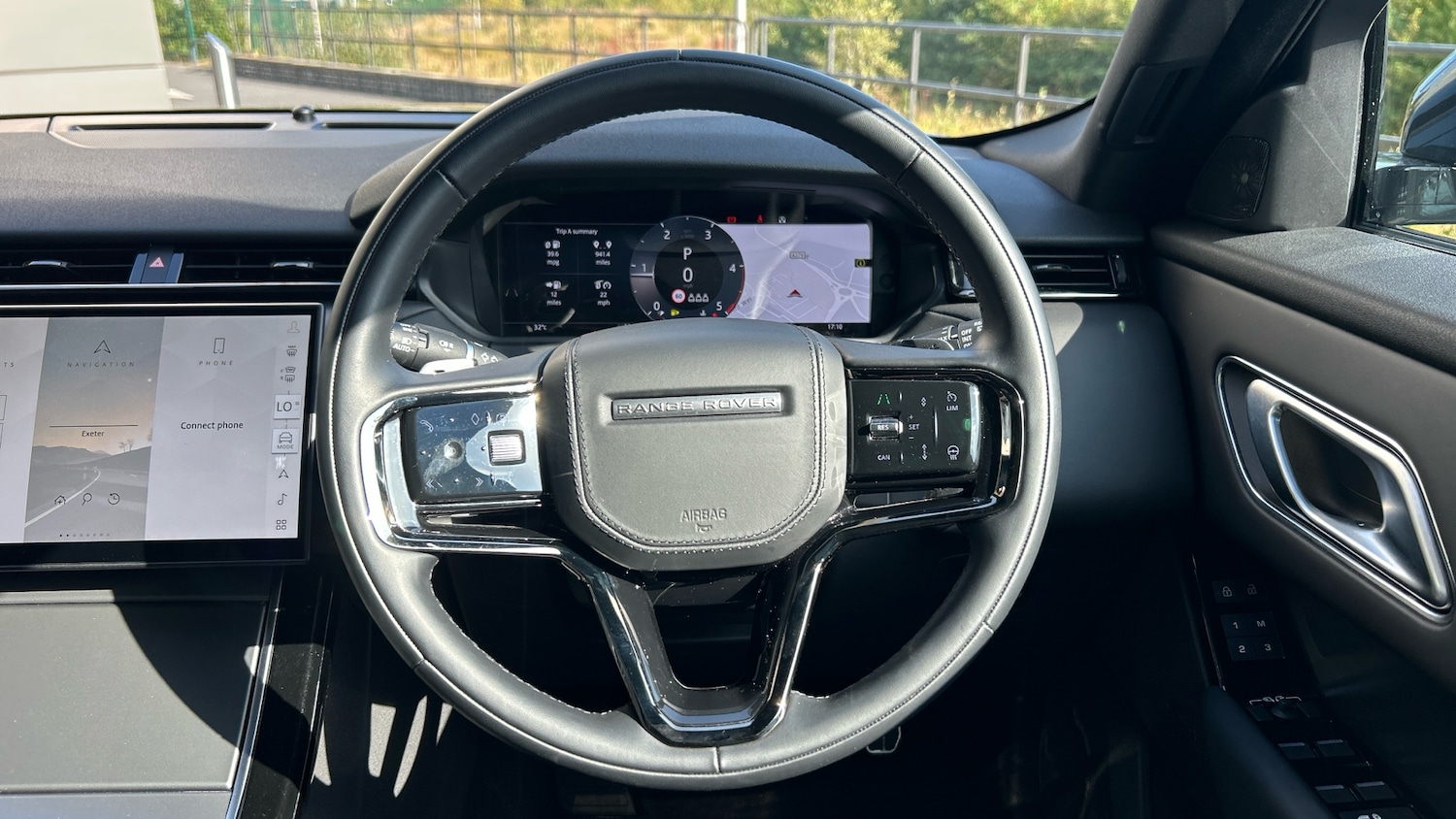 Used Land Rover Range Rover Velar 2024 for sale - 76184274: Photo 15