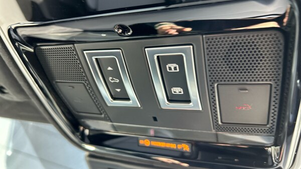 Used Land Rover Range Rover Velar 2025 for sale - 75385535: Photo 57