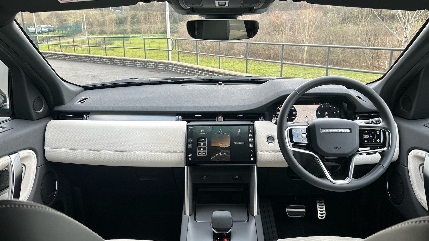 Used Land Rover Discovery Sport 2025 for sale - 77046552: Photo 9