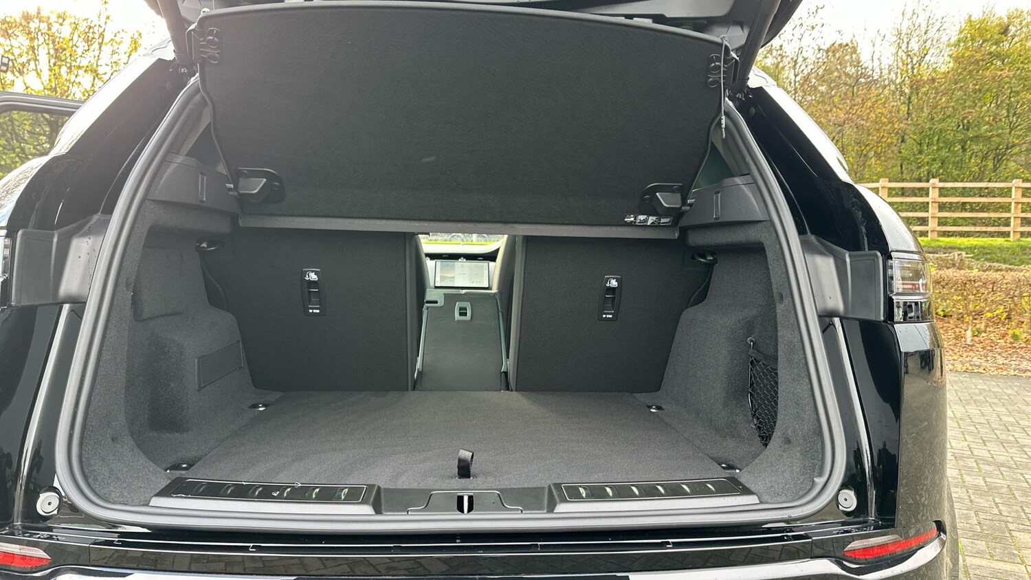 Used Land Rover Range Rover Evoque 2025 for sale - 77530171: Photo 41