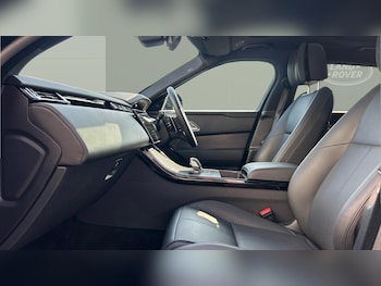 Used Land Rover Range Rover Velar 2024 for sale - 75485459: Photo