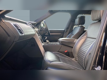 Used Land Rover Discovery 2021 for sale - 75344720: Photo