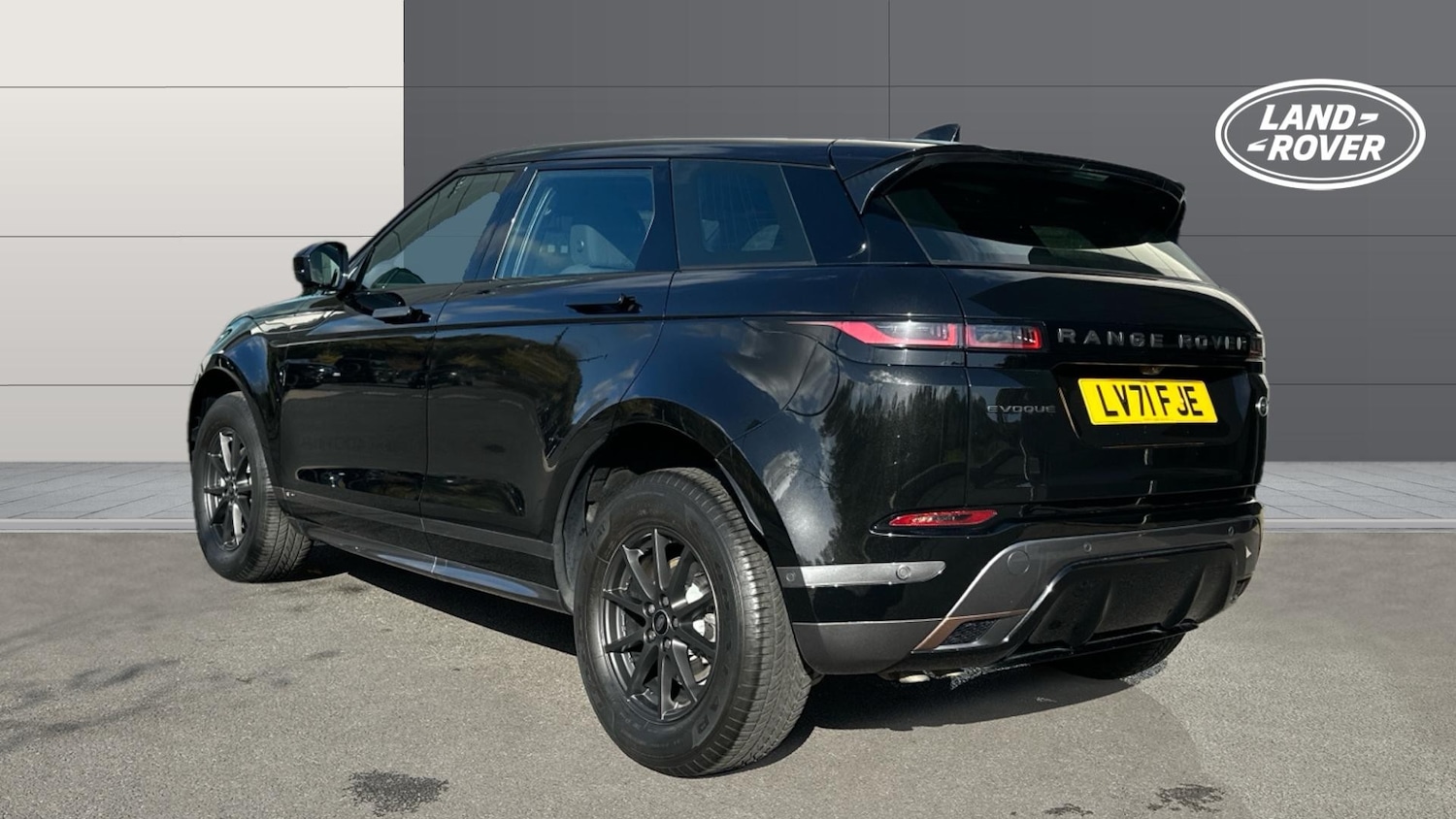 Used Land Rover Range Rover Evoque 2021 for sale - 76319539: Photo 2