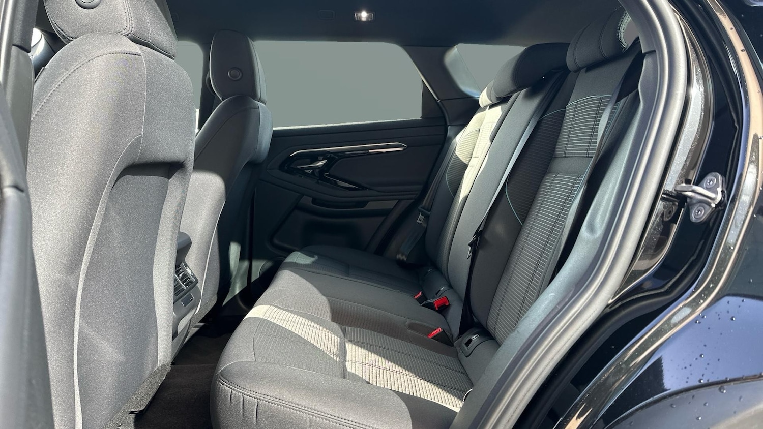 Used Land Rover Range Rover Evoque 2021 for sale - 76319539: Photo 4