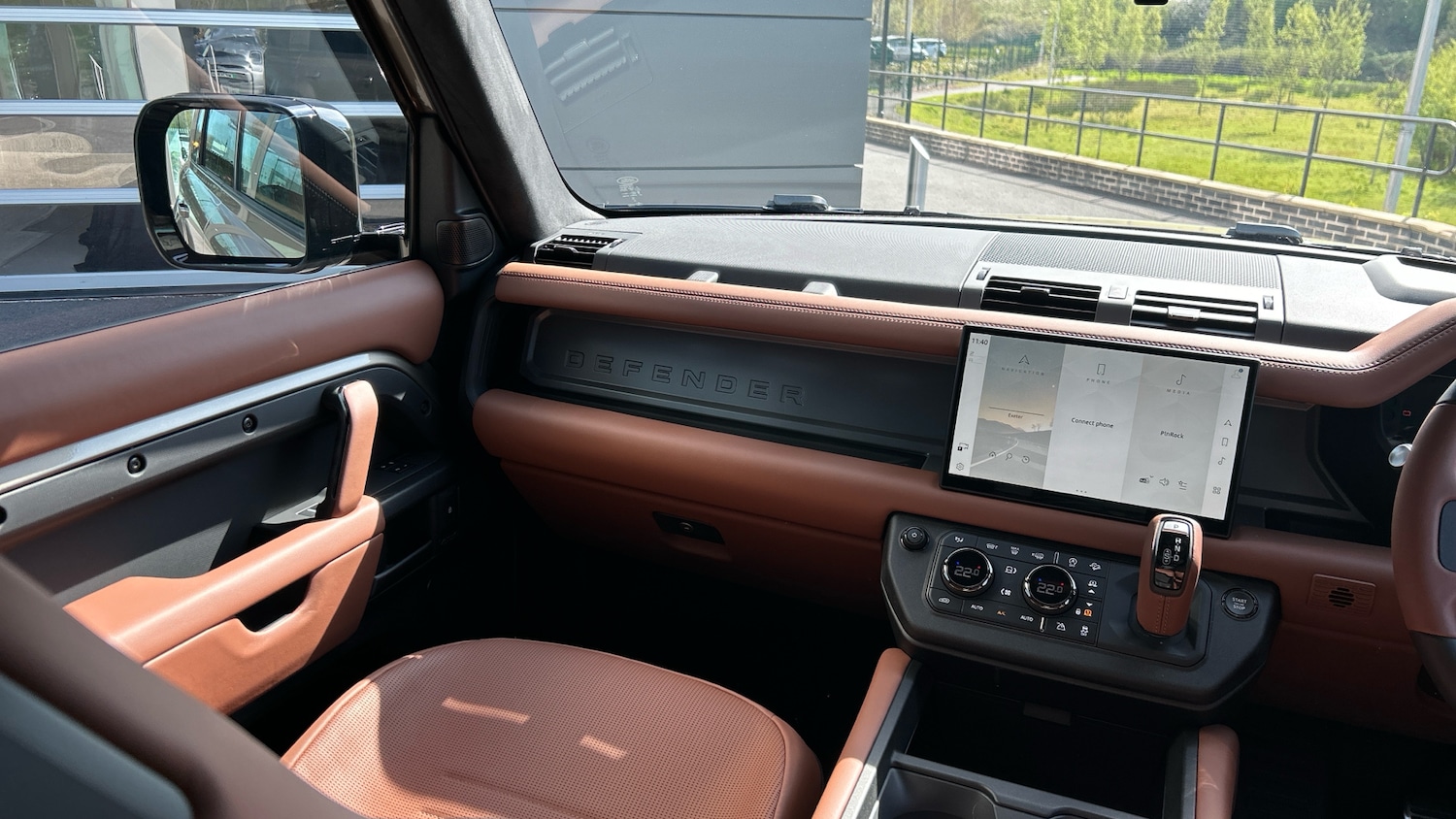 Used Land Rover Defender 2025 for sale - 75982318: Photo 21