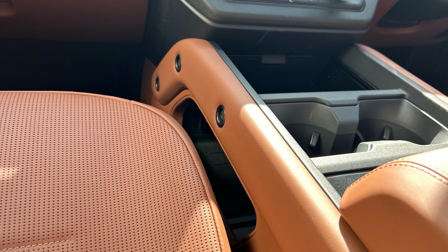 Used Land Rover Defender 2025 for sale - 75982318: Photo 23