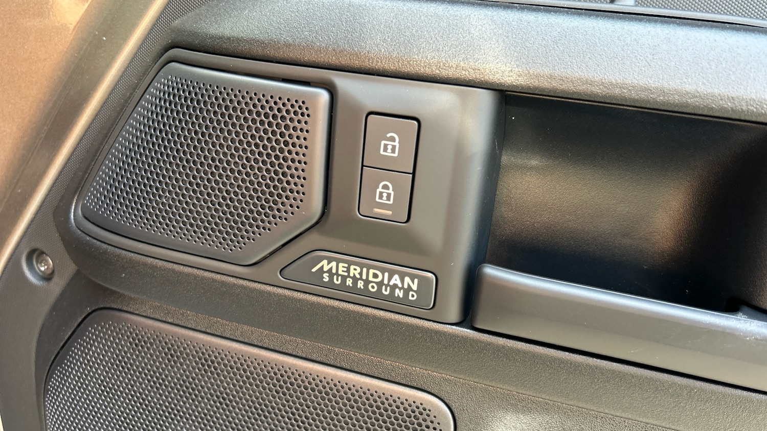 Used Land Rover Defender 2025 for sale - 75982318: Photo 33