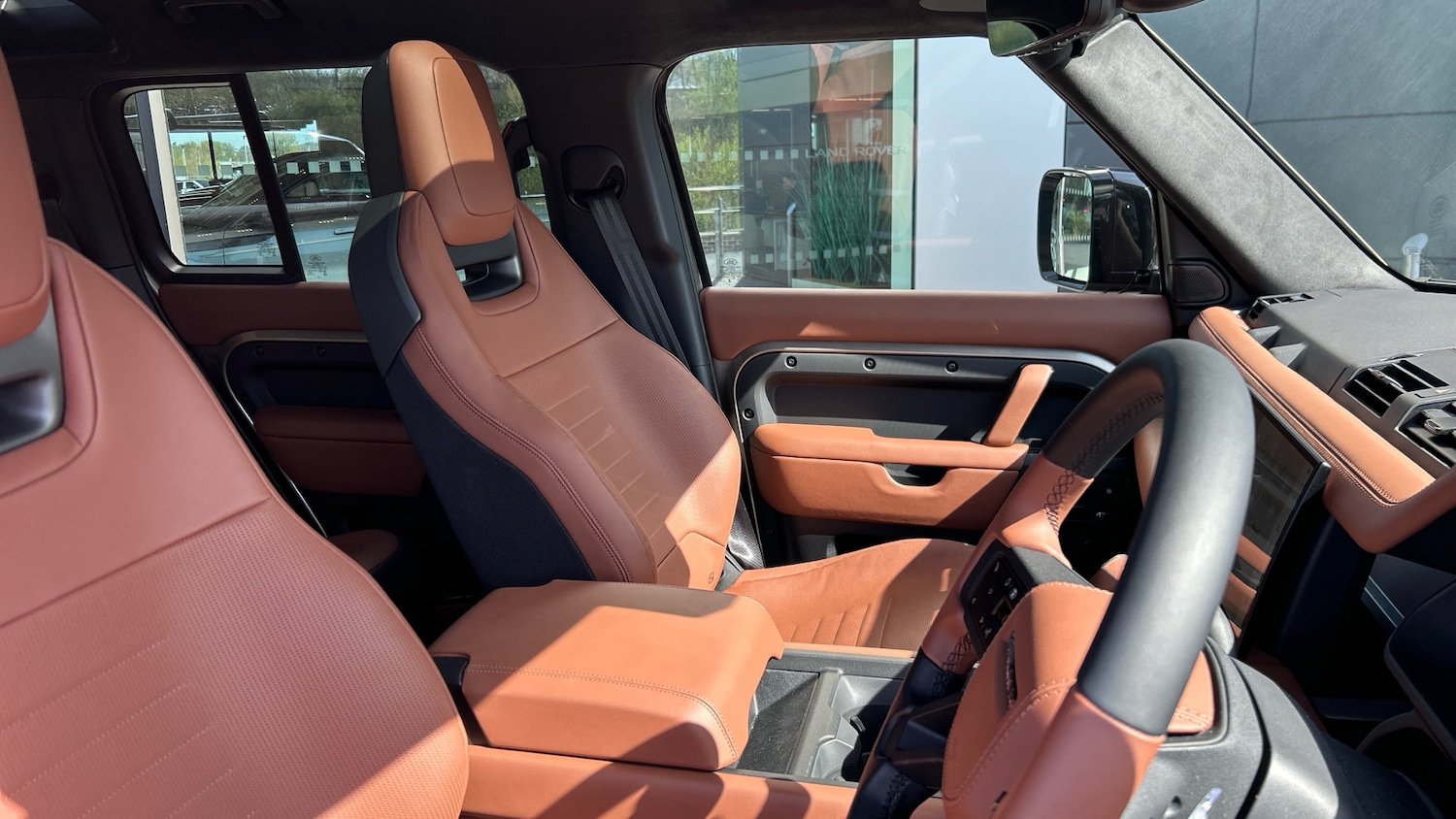 Used Land Rover Defender 2025 for sale - 75982318: Photo 37