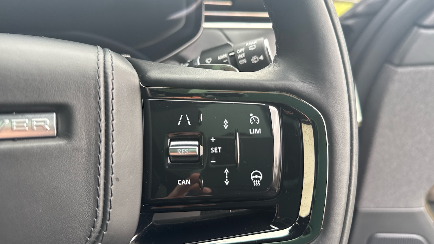 Used Land Rover Range Rover Sport 2024 for sale - 77515342: Photo 22