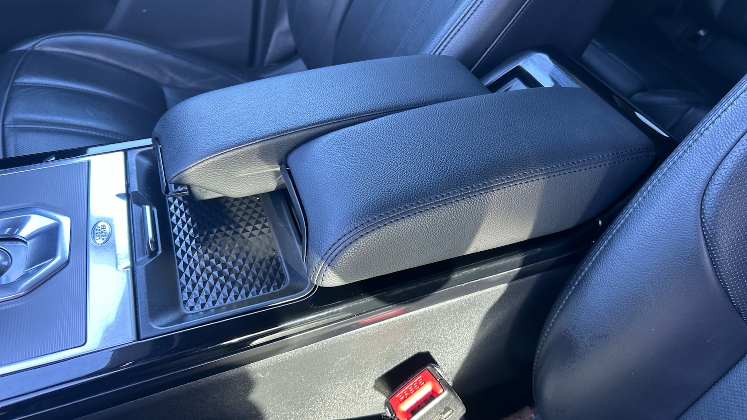 Used Land Rover Range Rover Evoque 2019 for sale - 77641216: Photo 34