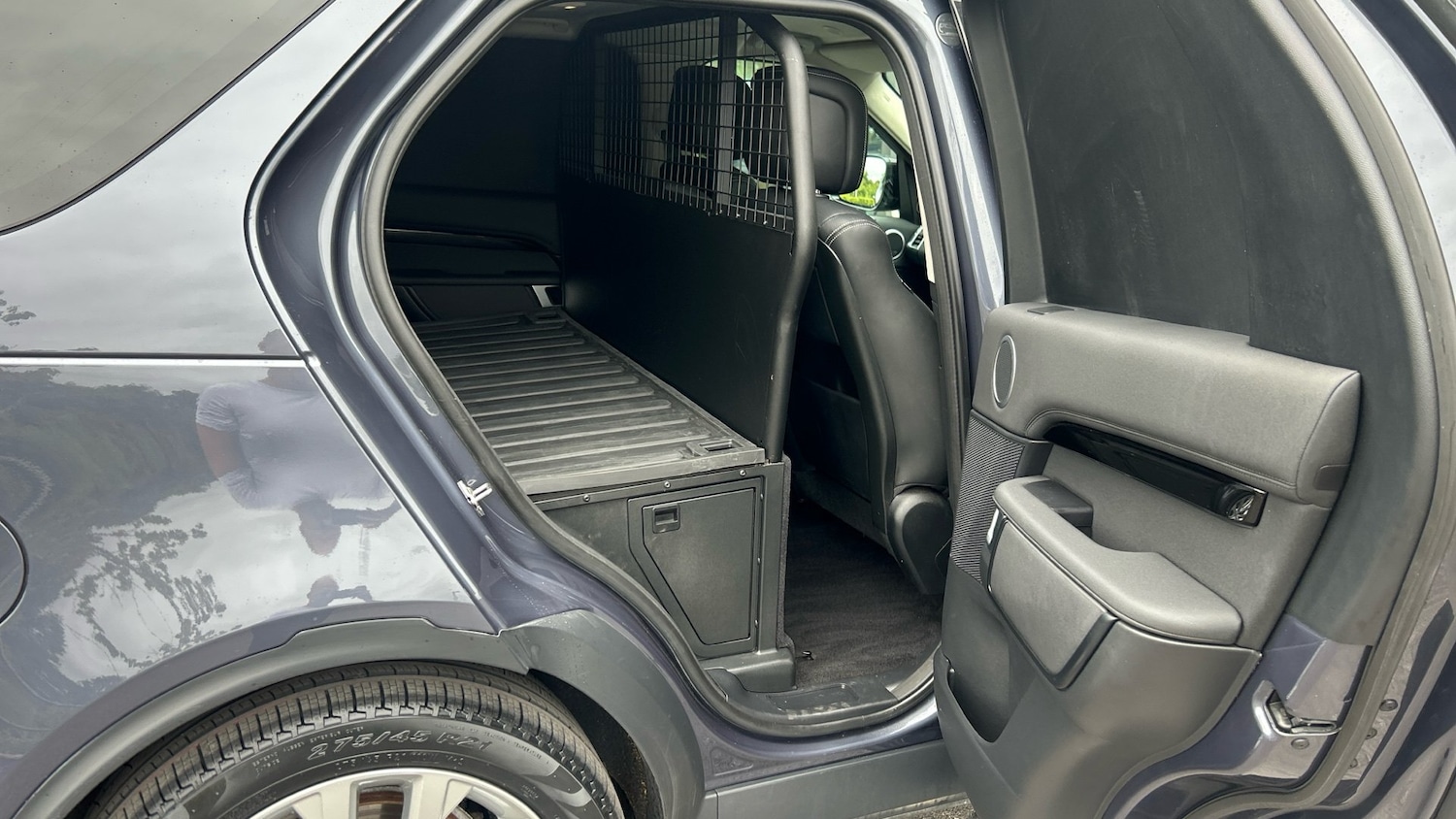 Vehicle 33