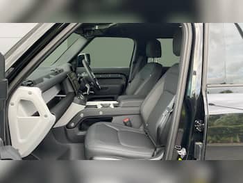 Used Land Rover Defender 2026 for sale - 79637993: Photo